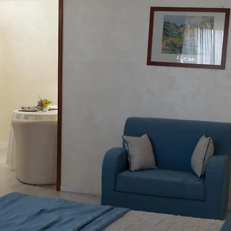 Edra Hotel 4*