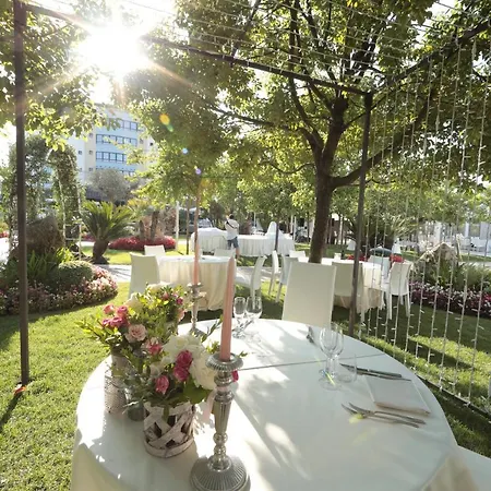Edra Palace & Ristorante