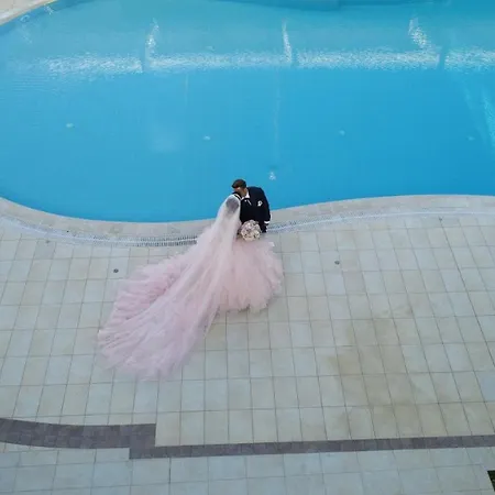 Edra Palace & Ristorante 4* קזינו